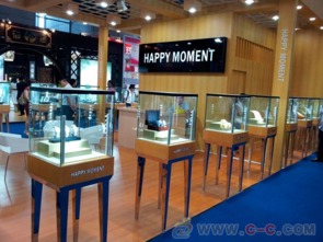 青島珠寶展柜工廠 為珠寶與數碼產品打造的專業展示解決方案